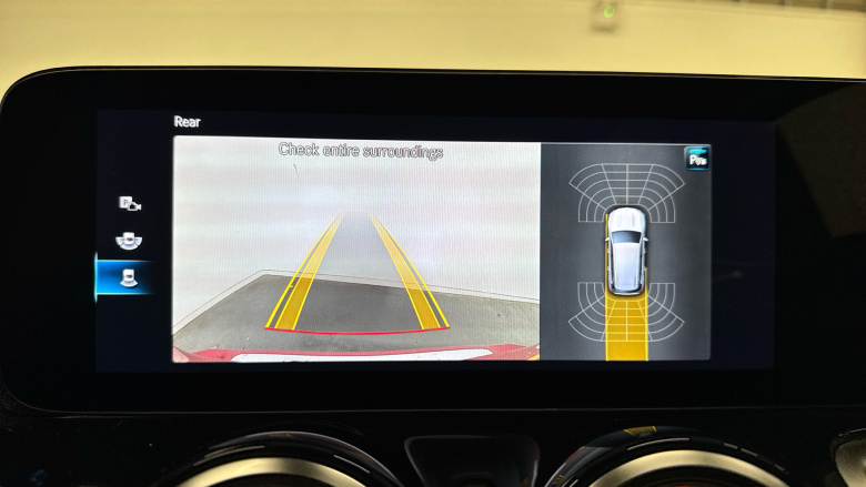 Mercedes-Benz GLB 200 AMG Line Premium + Night Ed 5dr 7G-Tronic Petrol Estate